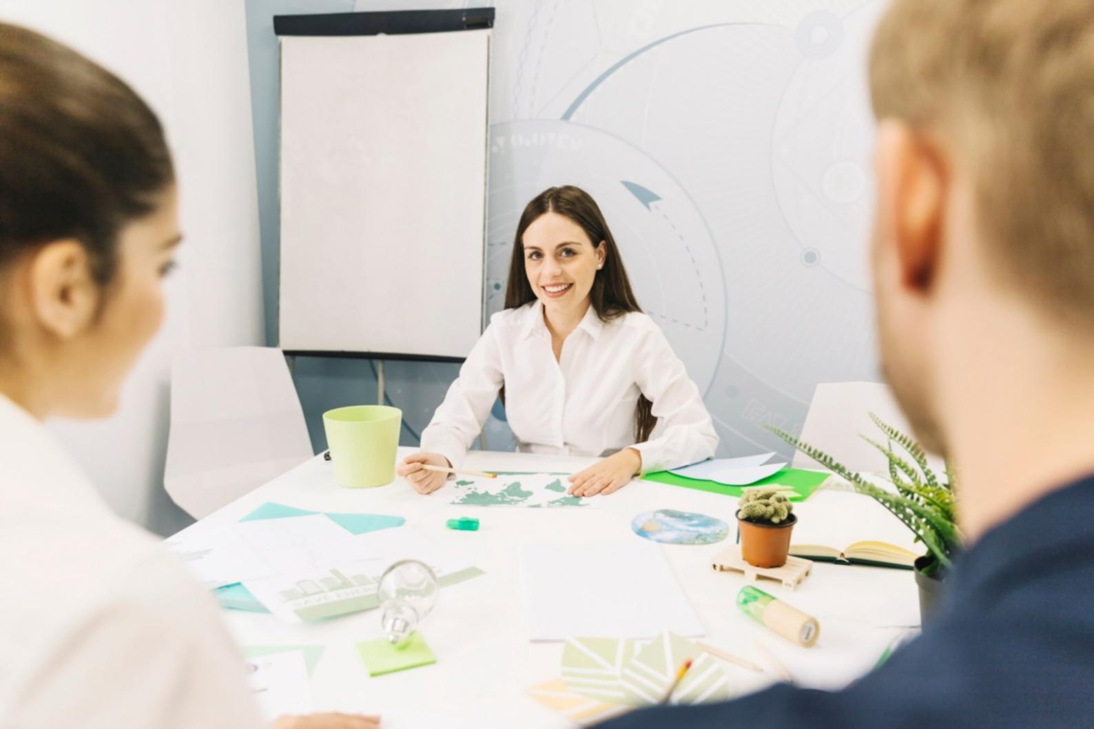 Proyecto de análisis de flujo de caja mensual